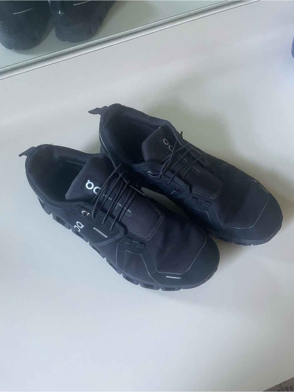 On Running Cloudventure Men’s Black Trail Running Shoes, size 11